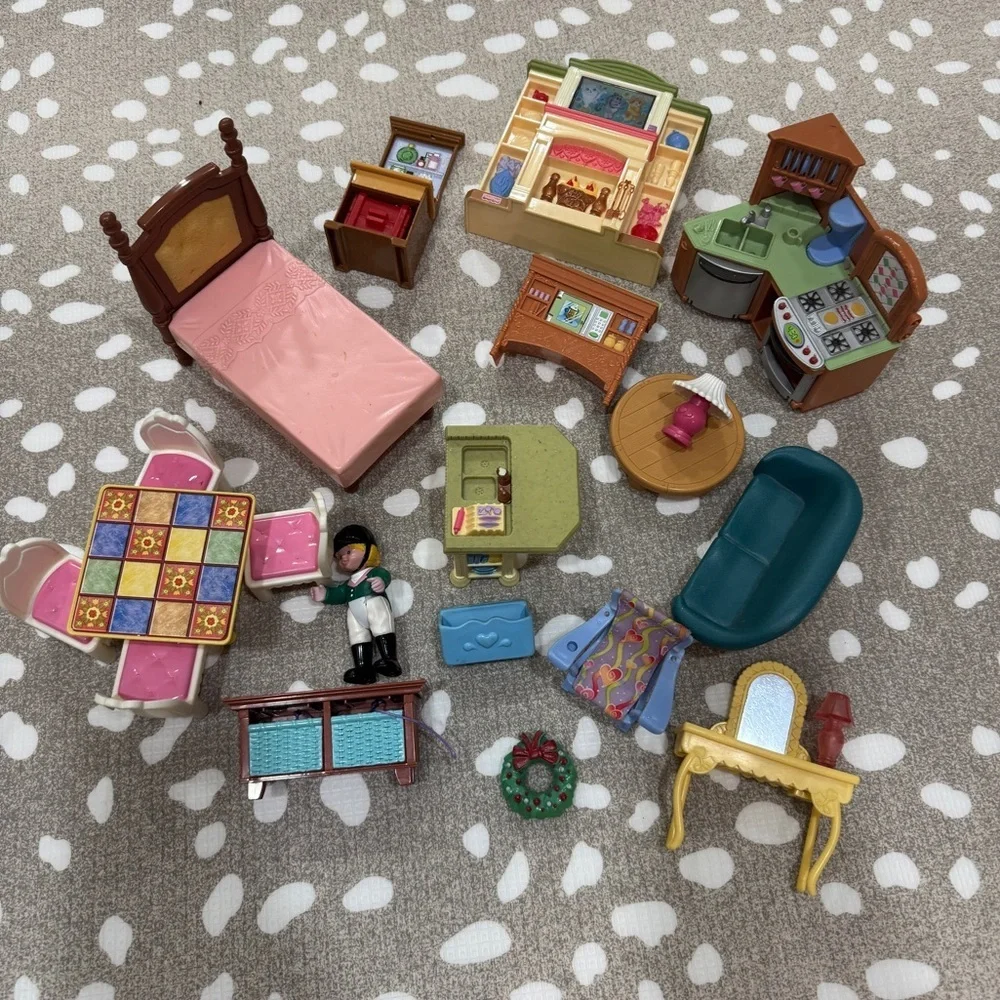 Vintage 2004 Fisher Price loving family dollhouse furniture accessories toys lot